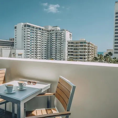 Iberostar Waves Berkeley Shore Miami Beach Exterior photo