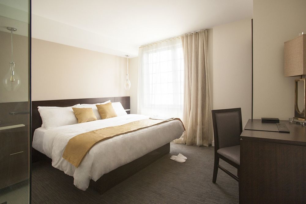 Hotel Iberostar Waves Berkeley Shore 4*